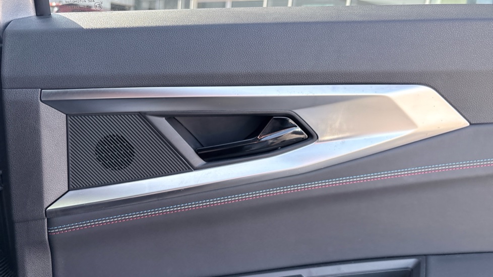 Renault Rafale E-Tech FHEV Iconic Esprit Alpine 5dr Auto 4C Hybrid Estate - Image 42