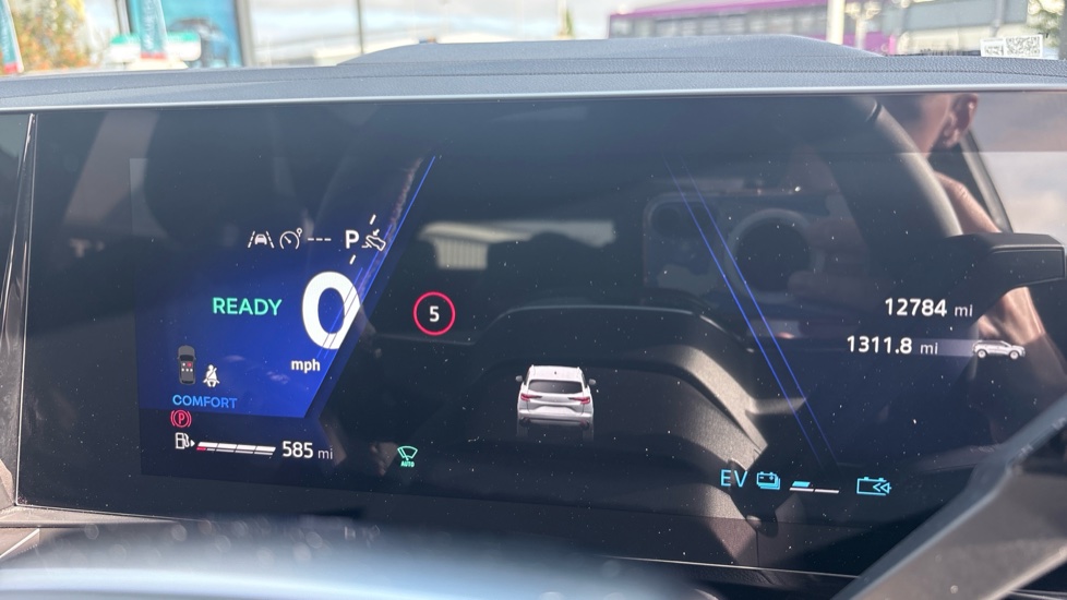 Renault Austral E-Tech Full Hybrid Iconic Esprit Alpine 5dr Auto Hybrid Estate - Image 36