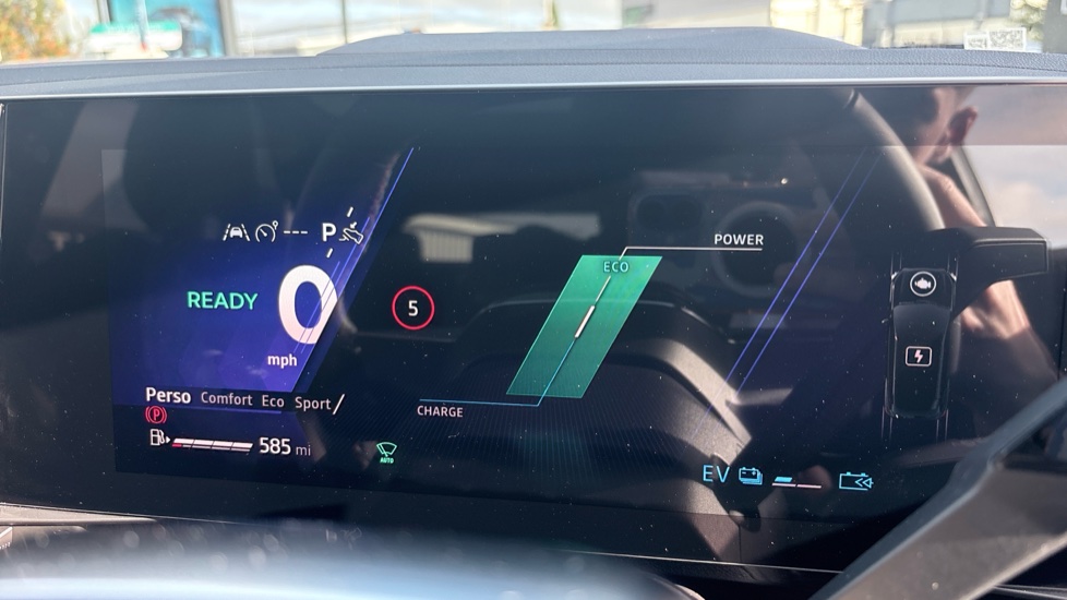 Renault Austral E-Tech Full Hybrid Iconic Esprit Alpine 5dr Auto Hybrid Estate - Image 41