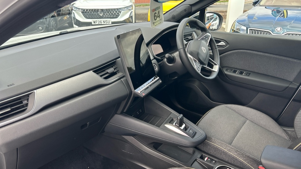 Renault Symbioz 1.8 E-Tech FHEV 160 Techno 5dr Auto Hybrid Estate - Image 9