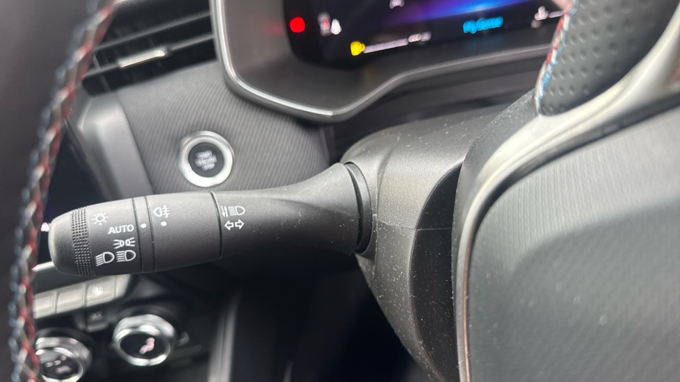 Renault Clio 1.0 TCe 90 Esprit Alpine 5dr Petrol Hatchback - Image 36