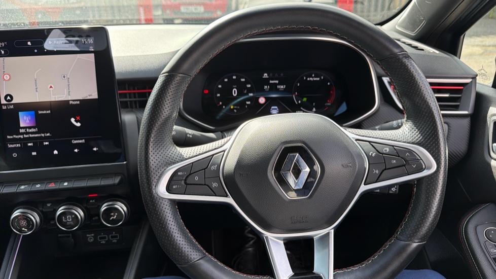 Renault Clio 1.0 TCe 90 RS Line 5dr Petrol Hatchback - Image 21