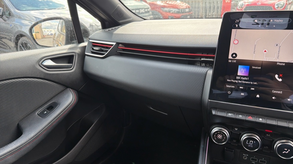 Renault Clio 1.0 TCe 90 RS Line 5dr Petrol Hatchback - Image 25
