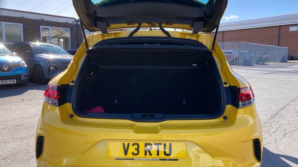 Renault Megane R.S. 1.8 300 Trophy 5dr Auto Petrol Hatchback - Image 4