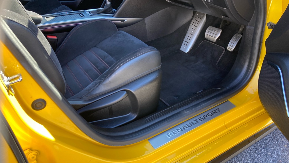 Renault Megane R.S. 1.8 300 Trophy 5dr Auto Petrol Hatchback - Image 38