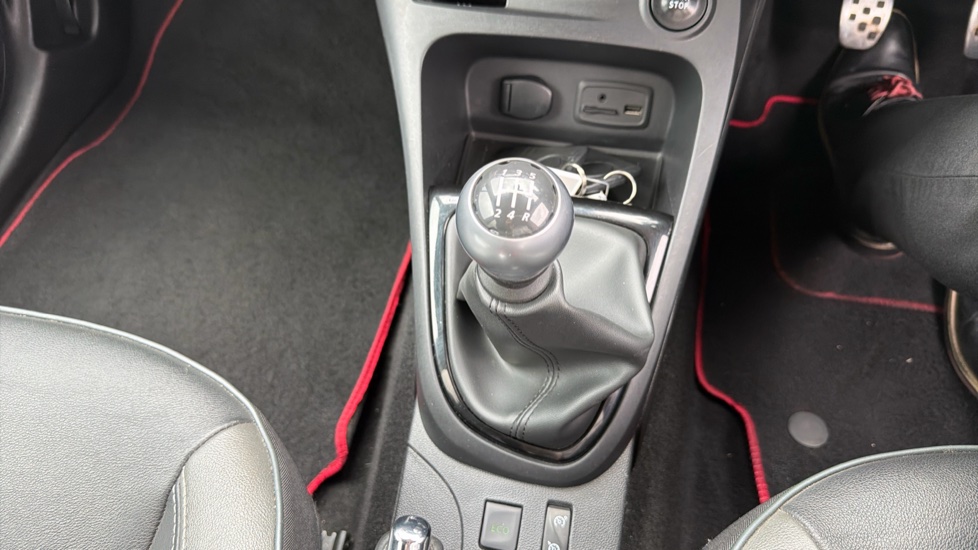 Renault Captur 0.9 TCE 90 Signature Nav 5dr Petrol Hatchback - Image 13
