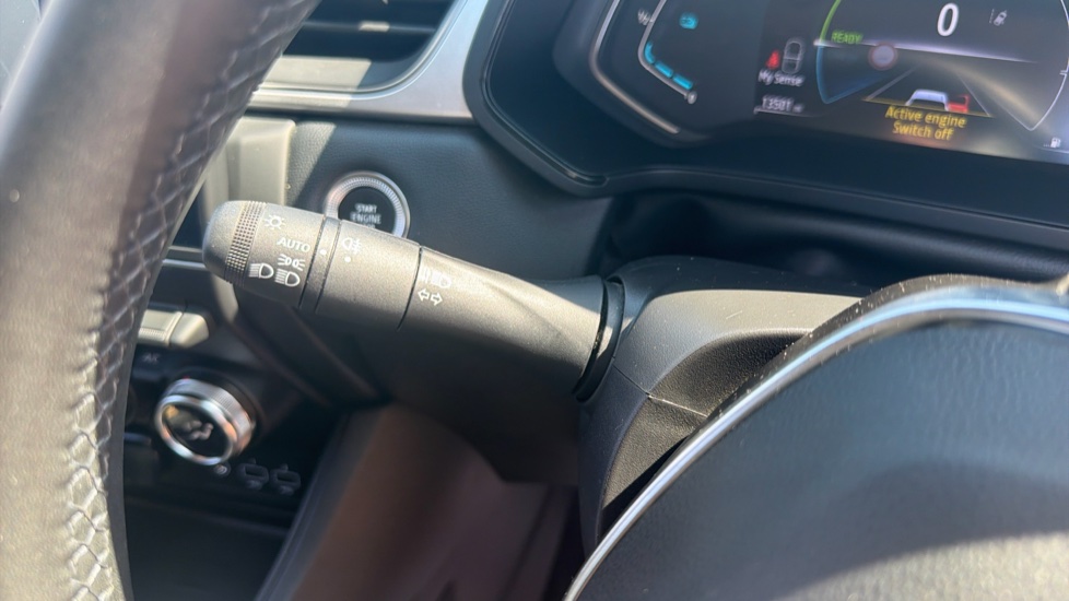Renault Captur 1.6 E-Tech full hybrid 145 Techno 5dr Auto Hybrid Hatchback - Image 25