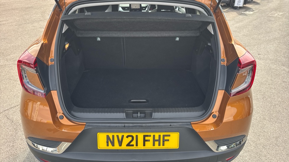 Renault Captur 1.3 TCE 130 S Edition 5dr Petrol Hatchback - Image 4