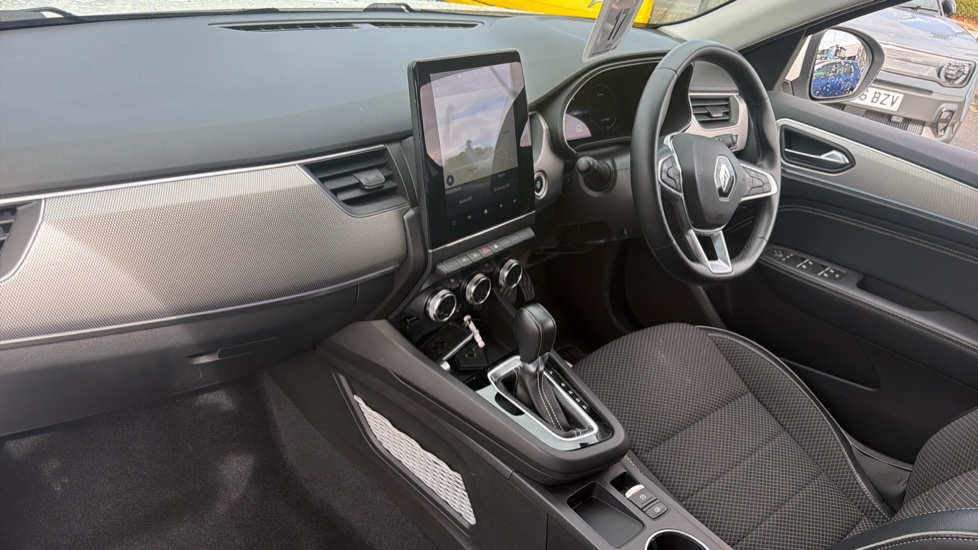 Renault Arkana 1.6 E-Tech full hybrid 145 Techno 5dr Auto Hybrid Estate - Image 9