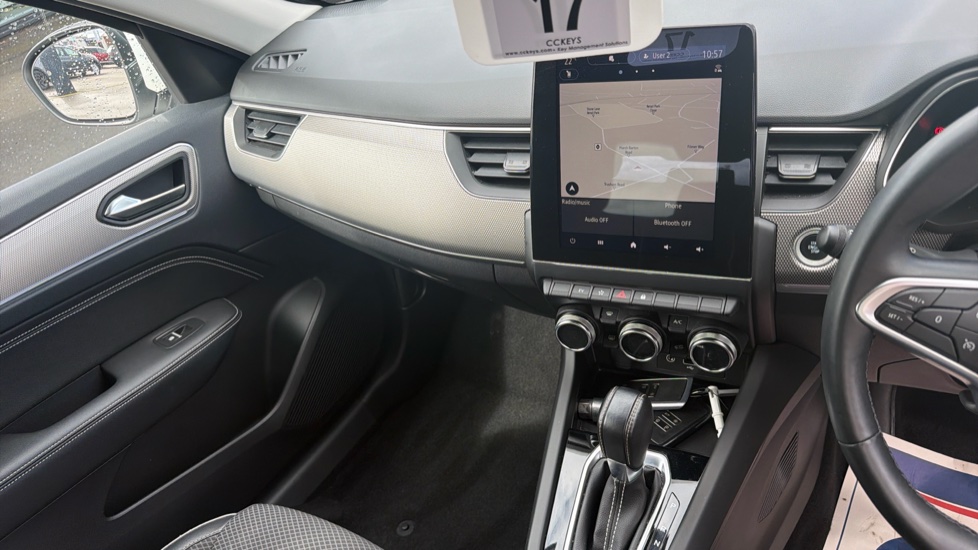 Renault Arkana 1.6 E-Tech full hybrid 145 Techno 5dr Auto Hybrid Estate - Image 14