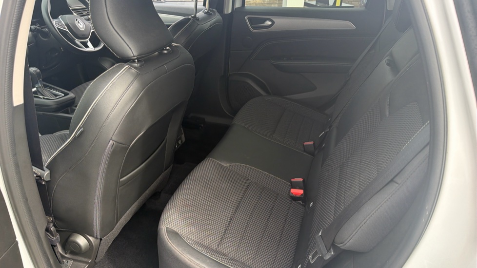 Renault Arkana 1.6 E-Tech full hybrid 145 Techno 5dr Auto Hybrid Estate - Image 16