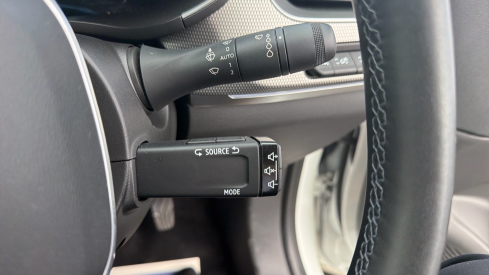 Renault Arkana 1.6 E-Tech full hybrid 145 Techno 5dr Auto Hybrid Estate - Image 24