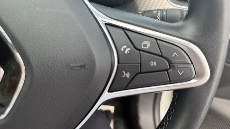 Renault Arkana 1.6 E-Tech full hybrid 145 Techno 5dr Auto Hybrid Estate - Image 27