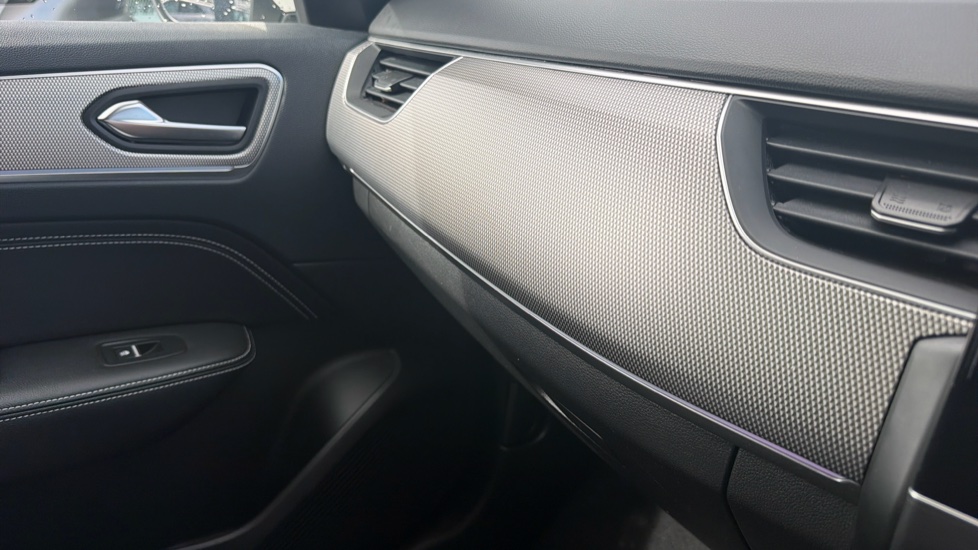 Renault Arkana 1.6 E-Tech full hybrid 145 Techno 5dr Auto Hybrid Estate - Image 33