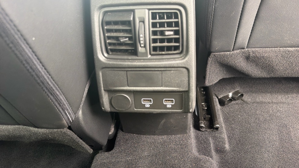 Renault Arkana 1.6 E-Tech full hybrid 145 Techno 5dr Auto Hybrid Estate - Image 35