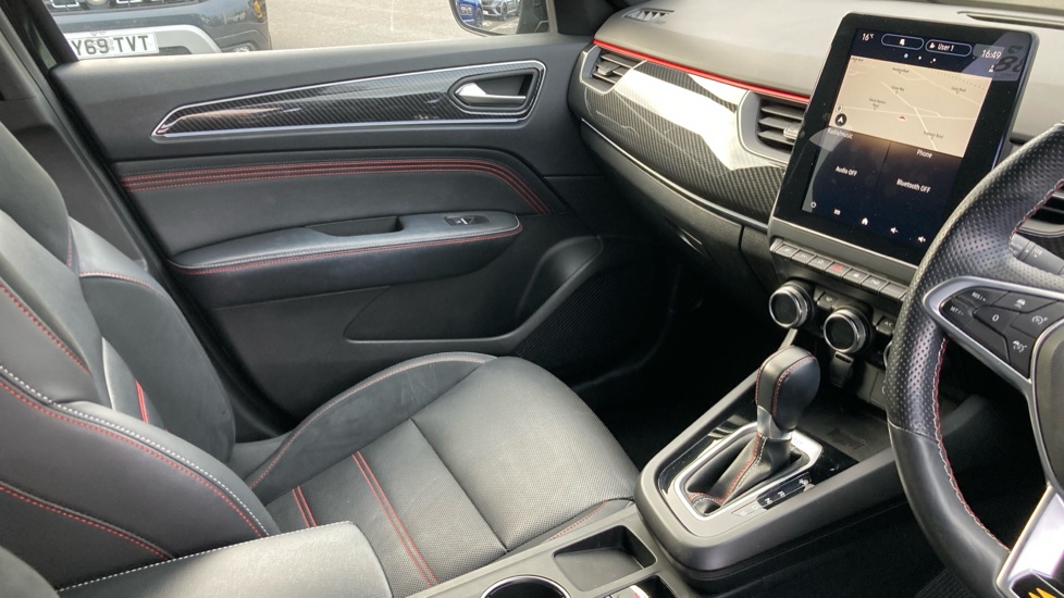 Renault Arkana 1.6 E-TECH Hybrid 145 R.S. Line 5dr Auto Hybrid Estate - Image 14