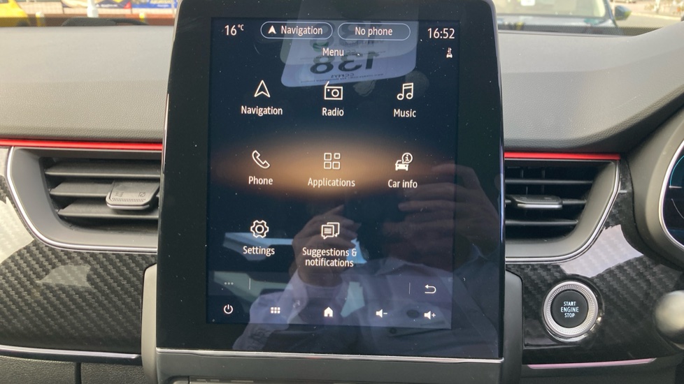 Renault Arkana 1.6 E-TECH Hybrid 145 R.S. Line 5dr Auto Hybrid Estate - Image 23