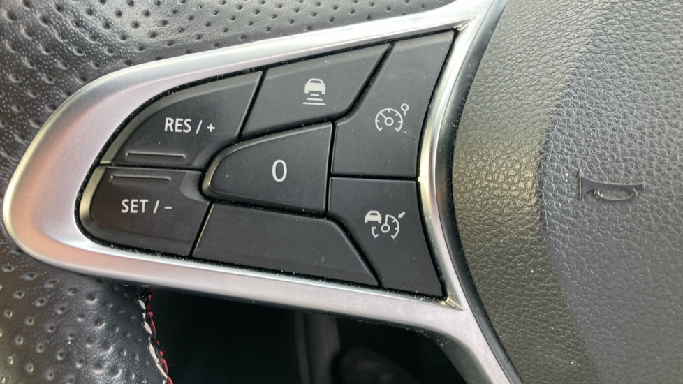 Renault Arkana 1.6 E-TECH Hybrid 145 R.S. Line 5dr Auto Hybrid Estate - Image 28