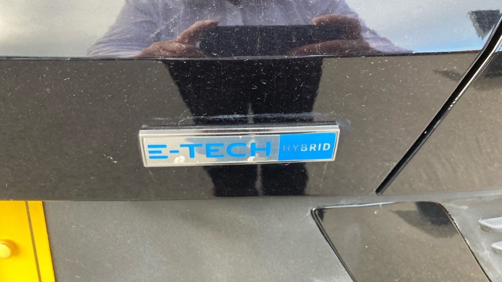 Renault Arkana 1.6 E-TECH Hybrid 145 R.S. Line 5dr Auto Hybrid Estate - Image 39