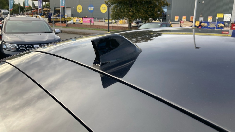 Renault Arkana 1.6 E-TECH Hybrid 145 R.S. Line 5dr Auto Hybrid Estate - Image 41