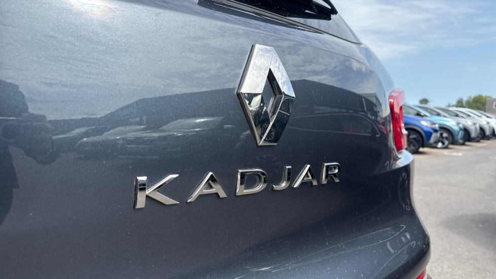 Renault Kadjar 1.3 TCE S Edition 5dr Petrol Hatchback - Image 21