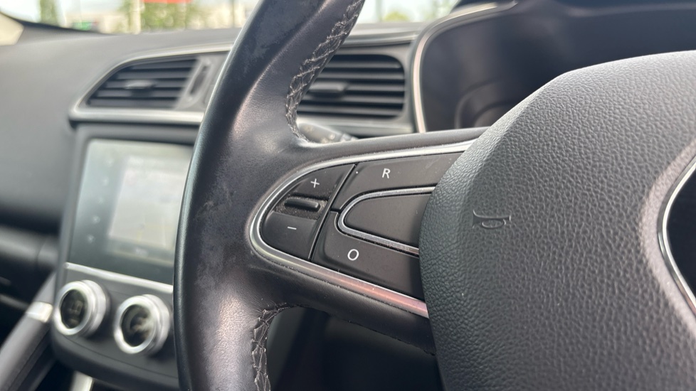 Renault Kadjar 1.3 TCE S Edition 5dr Petrol Hatchback - Image 29