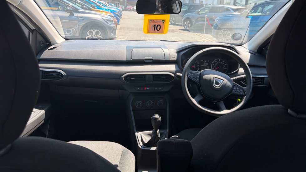 Dacia Sandero 1.0 TCe Essential 5dr Bi Fuel Hatchback - Image 10
