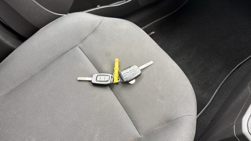Dacia Sandero 1.0 Tce Essential 5dr Petrol Hatchback - Image 20