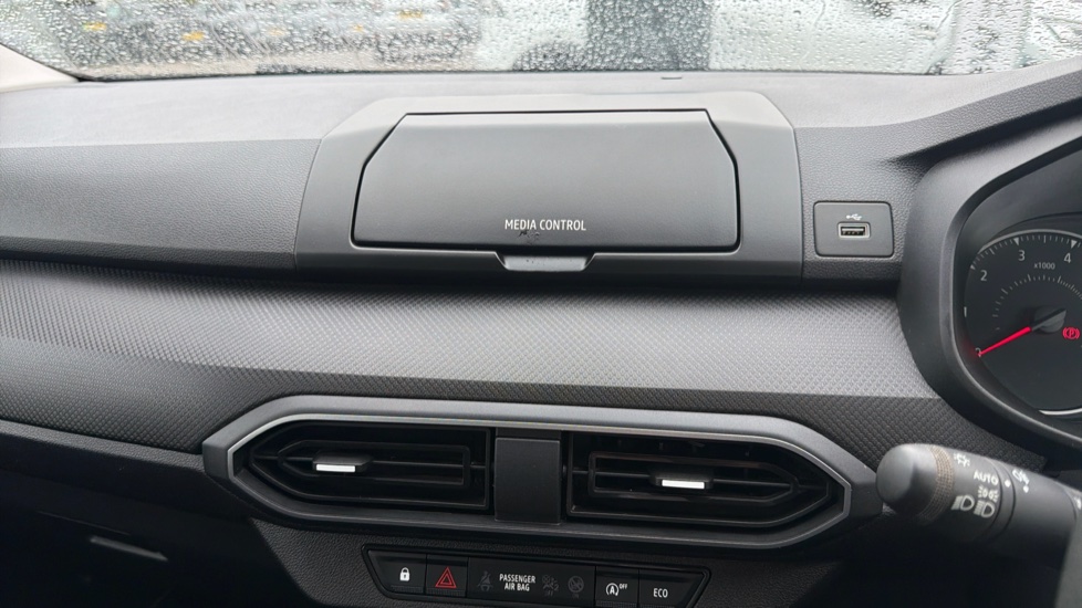 Dacia Sandero 1.0 Tce Essential 5dr Petrol Hatchback - Image 25
