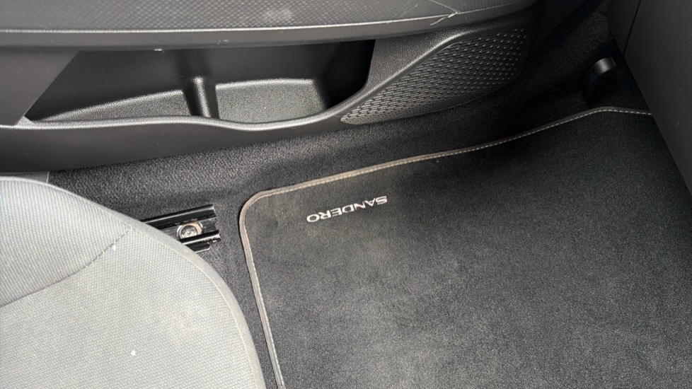 Dacia Sandero 1.0 Tce Essential 5dr Petrol Hatchback - Image 35