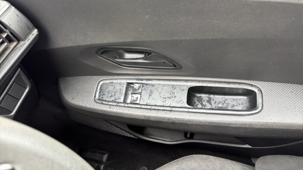 Dacia Sandero 1.0 Tce Essential 5dr Petrol Hatchback - Image 36