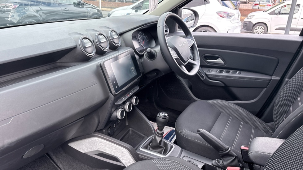 Dacia Duster 1.3 TCe 130 Journey 5dr Petrol Estate - Image 9
