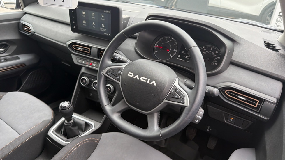 Dacia Sandero Stepway 1.0 TCe Extreme 5dr Petrol Hatchback - Image 11