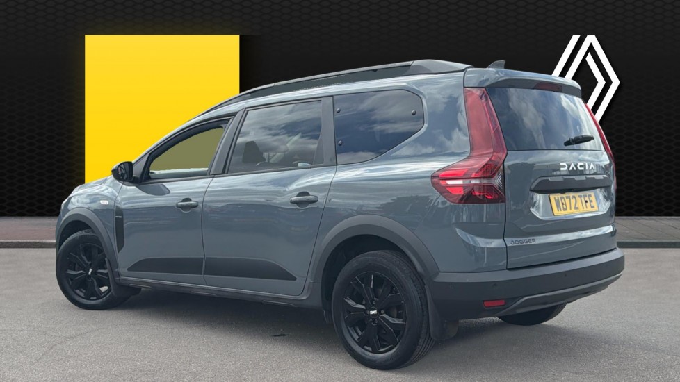 Dacia Jogger 1.0 TCe Extreme SE 5dr Petrol Estate - Image 2