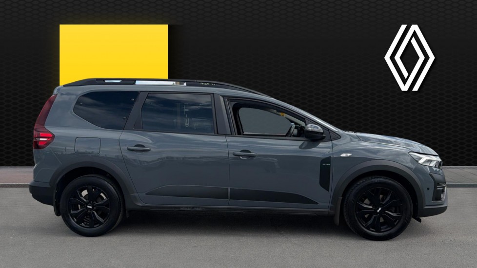 Dacia Jogger 1.0 TCe Extreme SE 5dr Petrol Estate - Image 5