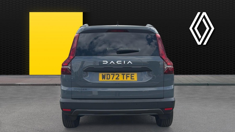 Dacia Jogger 1.0 TCe Extreme SE 5dr Petrol Estate - Image 6