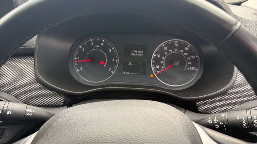 Dacia Jogger 1.0 TCe Extreme SE 5dr Petrol Estate - Image 18