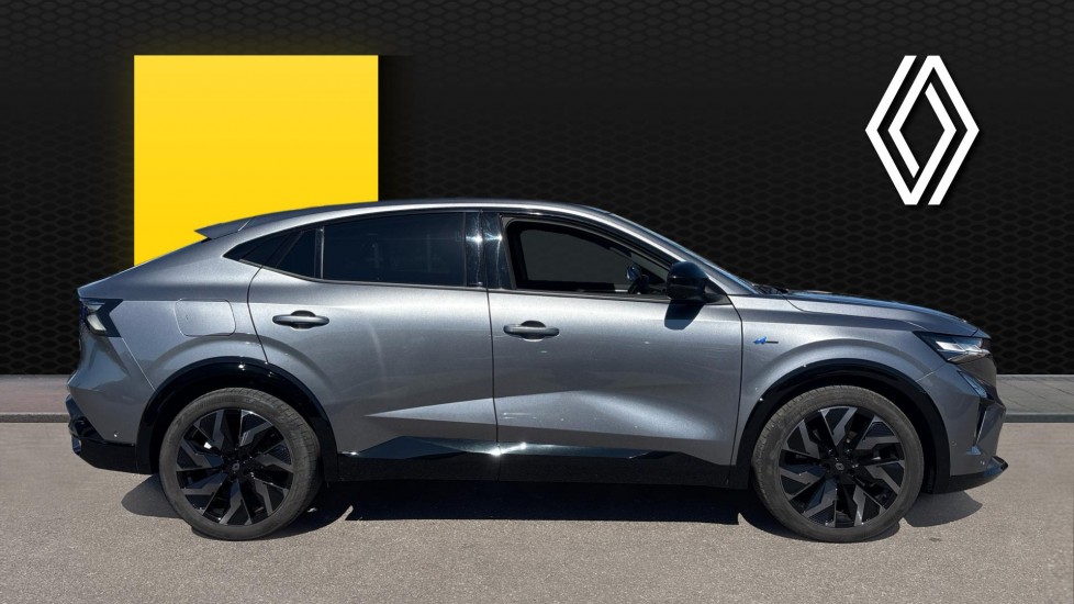 Renault Rafale E-Tech FHEV Iconic Esprit Alpine 5dr Auto 4C Hybrid Estate - Image 5