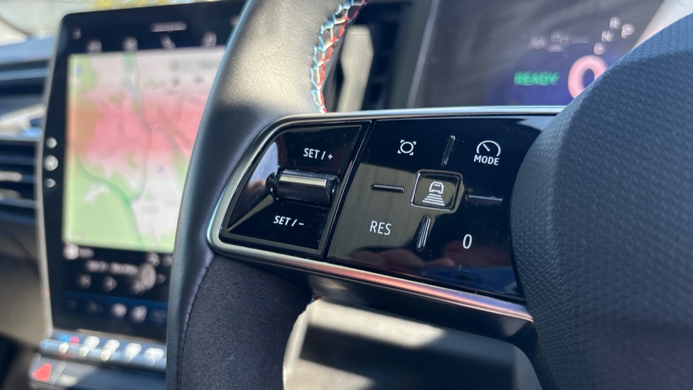 Renault Rafale E-Tech FHEV Iconic Esprit Alpine 5dr Auto 4C Hybrid Estate - Image 21