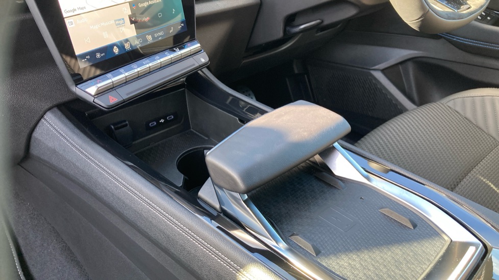 Renault Austral E-Tech Full Hybrid Techno Esprit Alpine 5dr Auto Hybrid Estate - Image 13