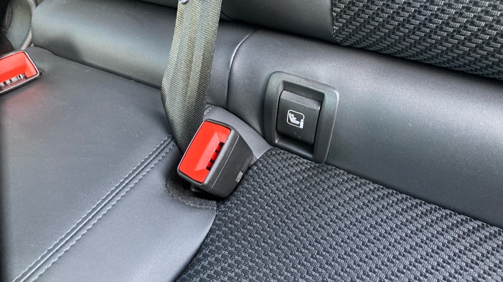 Renault Austral E-Tech Full Hybrid Techno Esprit Alpine 5dr Auto Hybrid Estate - Image 17