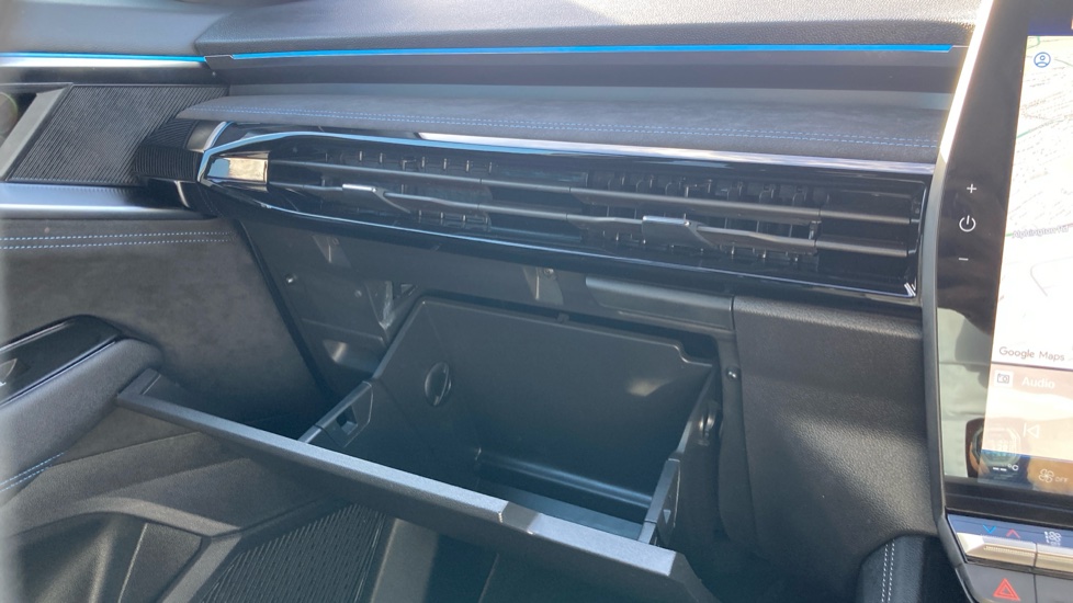 Renault Austral E-Tech Full Hybrid Techno Esprit Alpine 5dr Auto Hybrid Estate - Image 21