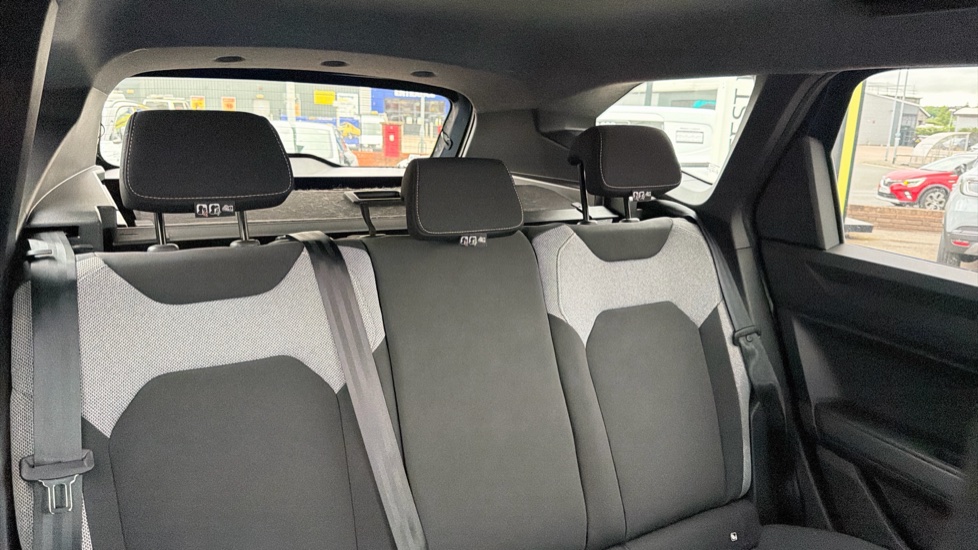 Dacia Bigster 1.8 Hybrid 155 Journey 5dr Auto Hybrid Estate - Image 15