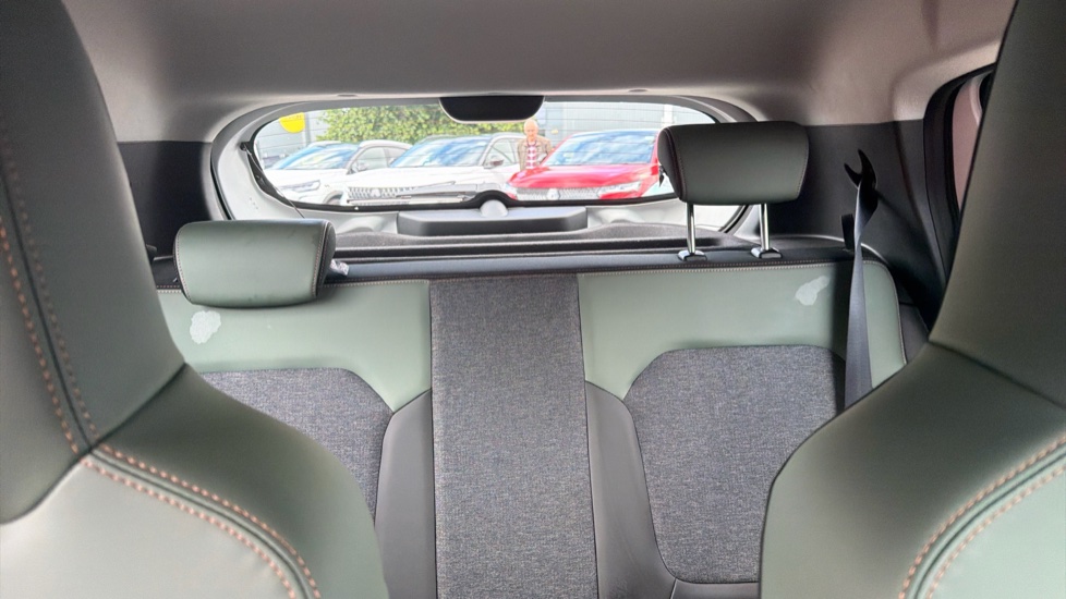Dacia Spring 24kWh Extreme 100 75kW 5dr Auto Electric Hatchback - Image 15