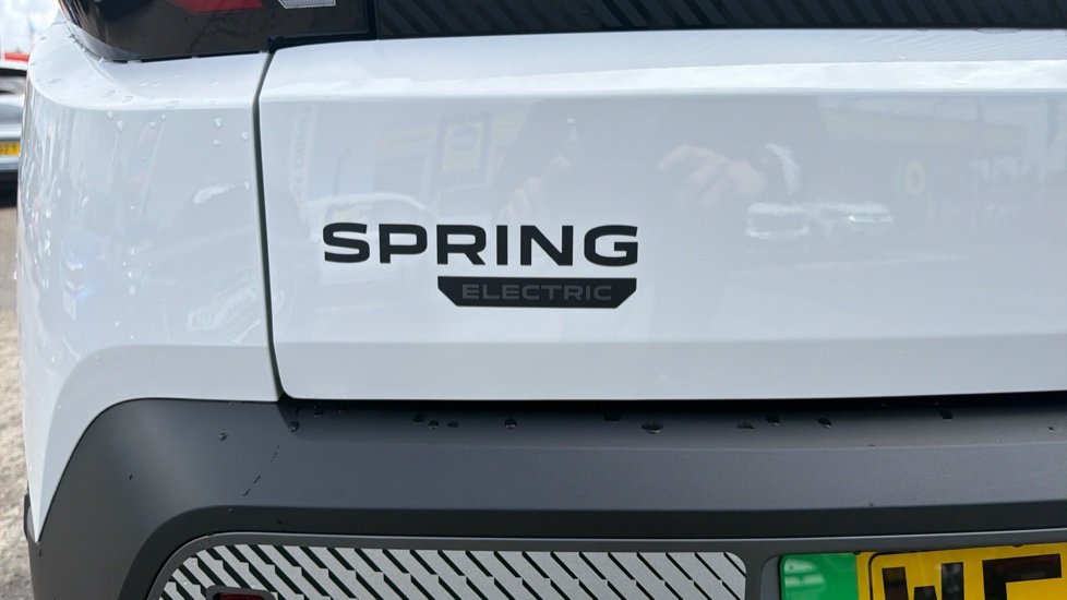 Dacia Spring 24kWh Extreme 100 75kW 5dr Auto Electric Hatchback - Image 21