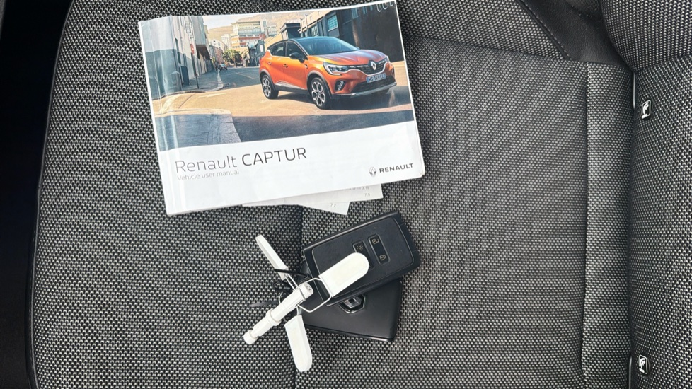 Renault Captur 1.6 E-Tech full hybrid 145 Rive Gauche 5dr Auto Hybrid Hatchback - Image 19