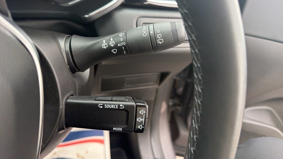 Renault Captur 1.6 E-Tech full hybrid 145 Rive Gauche 5dr Auto Hybrid Hatchback - Image 27
