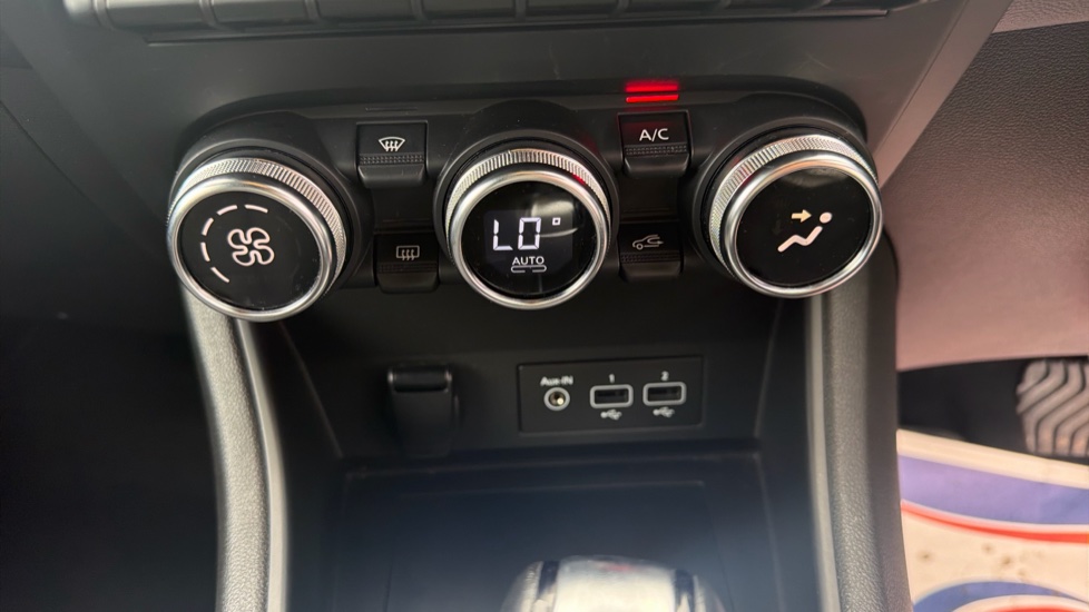 Renault Captur 1.6 E-Tech full hybrid 145 Rive Gauche 5dr Auto Hybrid Hatchback - Image 29