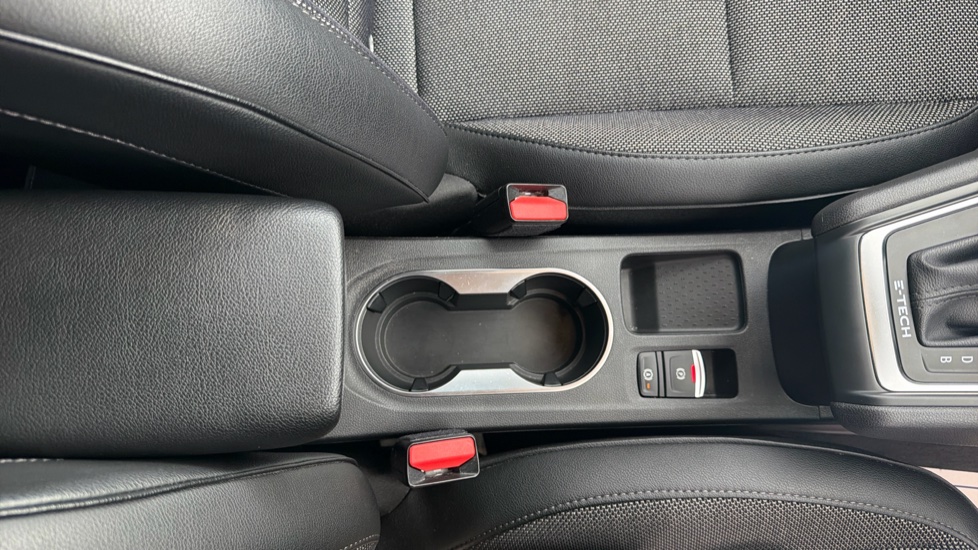 Renault Captur 1.6 E-Tech full hybrid 145 Rive Gauche 5dr Auto Hybrid Hatchback - Image 30