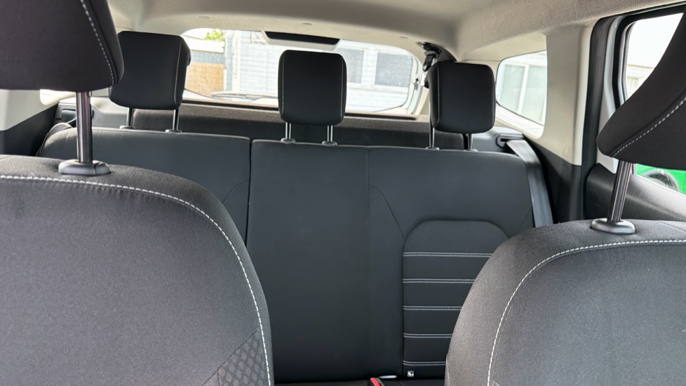 Dacia Duster 1.3 TCe 130 Comfort 5dr Petrol Estate - Image 15